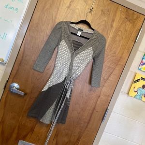 Preloved Handcut XS wrap dress